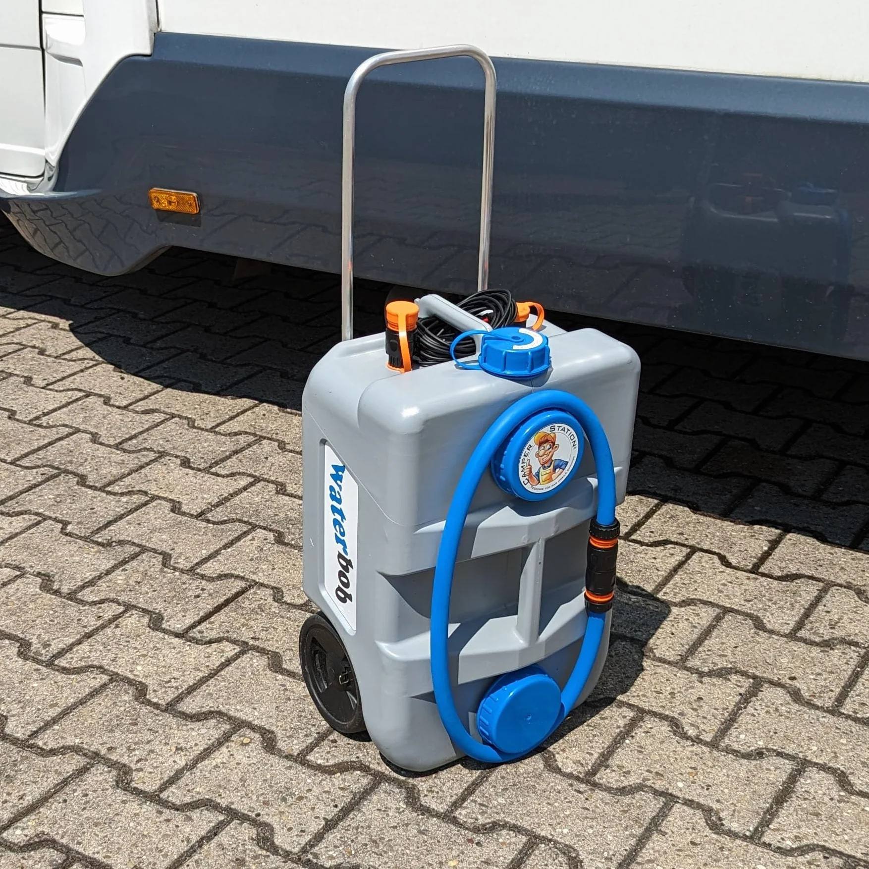 WaterBob, Zbiornik na wodę na kółkach z pompą 12 V, szary, długość 50 cm, szerokość 32 cm, wysokość 30 cm
