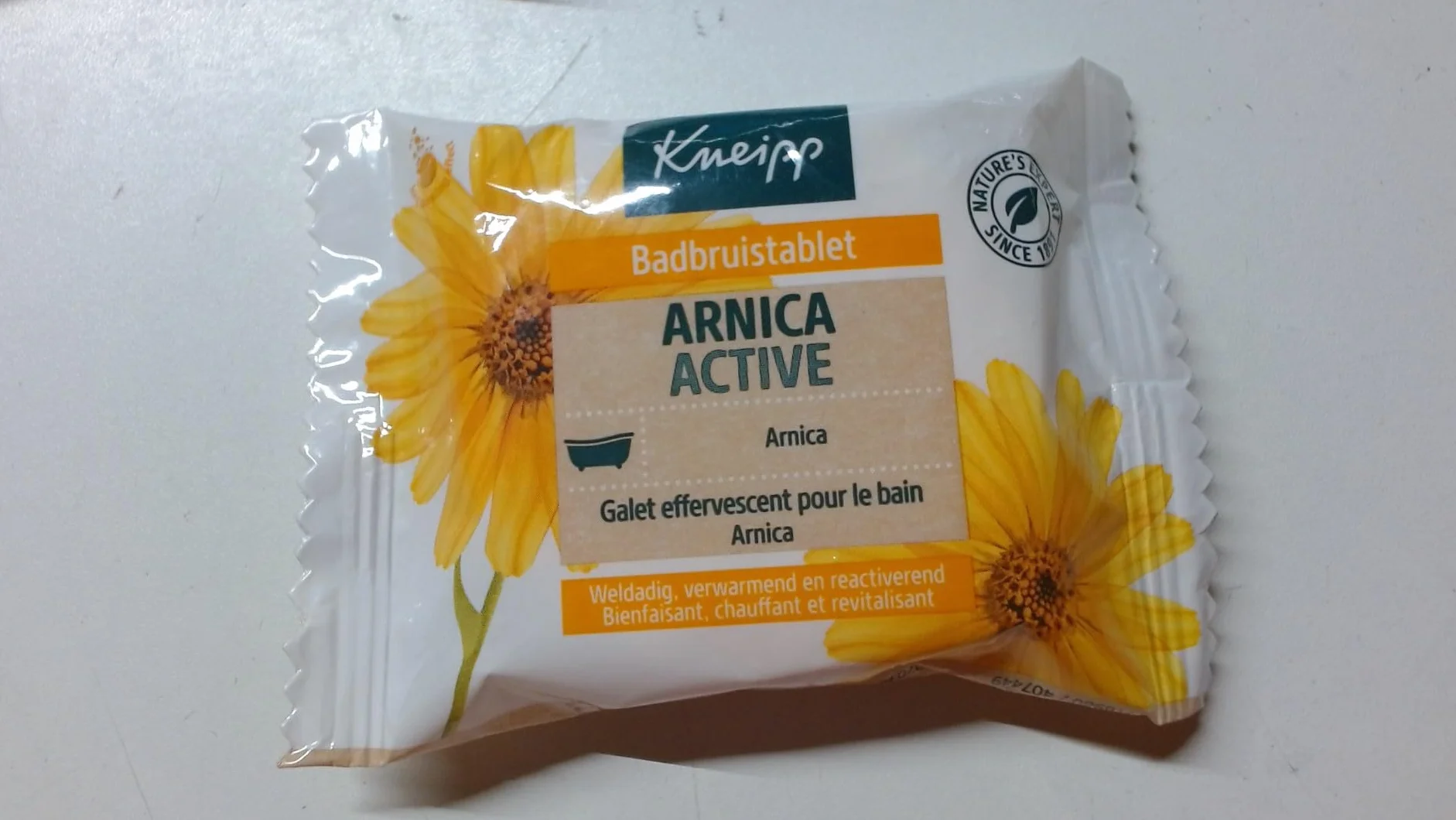 Kneipp Tabletka do kąpieli musującej Arnica 6 sztuk