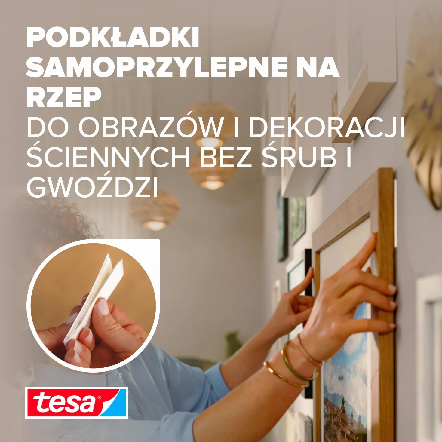 tesa Powerstrips CLICK samoprzylepne paski do mocowania i odczepiania ramek na zdjęcia i dekoracji ścian bez wiercenia, paski samoprzylepne z systemem zatrzaskowym ON i OFF, małe, 4 x 2 sztuki