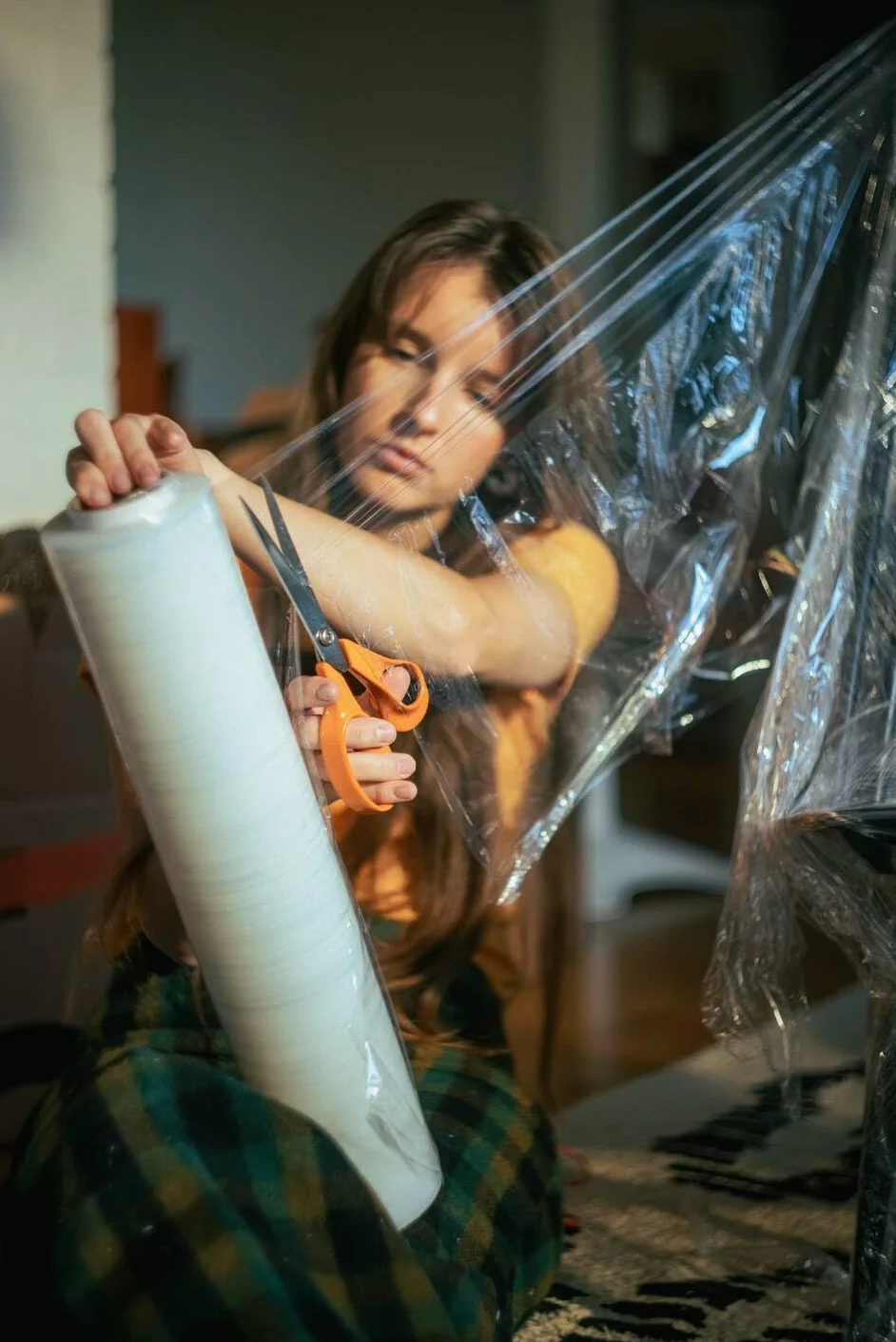 Fiskars Classic Uniwersalne nożyce dla majsterkowiczów, praworęczne, długość całkowita: 21 cm, ulepszona śruba Torx i ergonomiczny uchwyt, wysokogatunkowa stal/plastik, pomarańczowy, 1075034